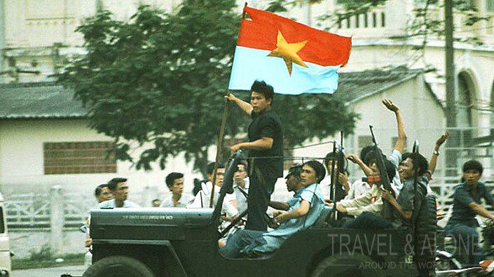 Как при штурме Капитолия в США развевались флаги Южного Вьетнама